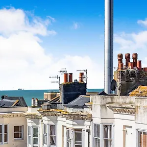  Apartment I360 Penthouse: Seaside Retreat With Private Rooftop