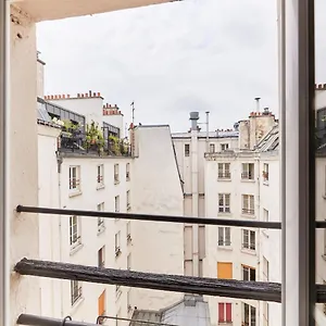  Apartment Montmartre - Rue Richer France
